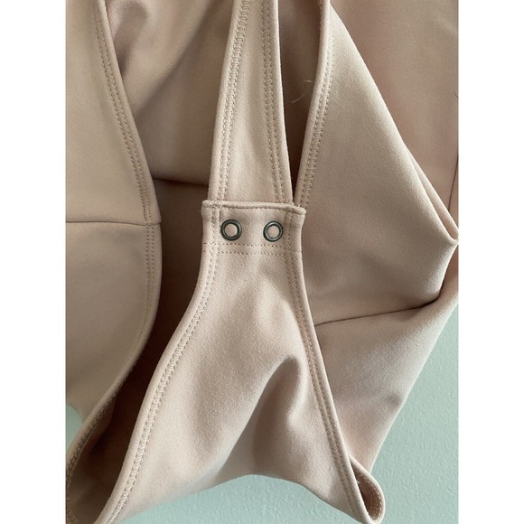 New Abercrombie & Fitch Soft Collection Blush Pink Seamless Thong Bodysuit Small - Picture 4 of 5